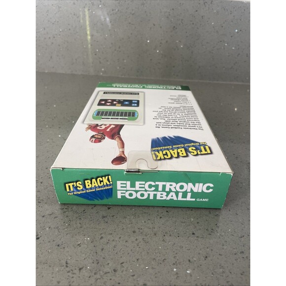 Basic Fun Retro Classic Handheld Electronic Football Game 2016 NEW SEALED - Picture 5 of 7